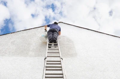 Peinture extérieure à Lalonquette — façades et ravalement